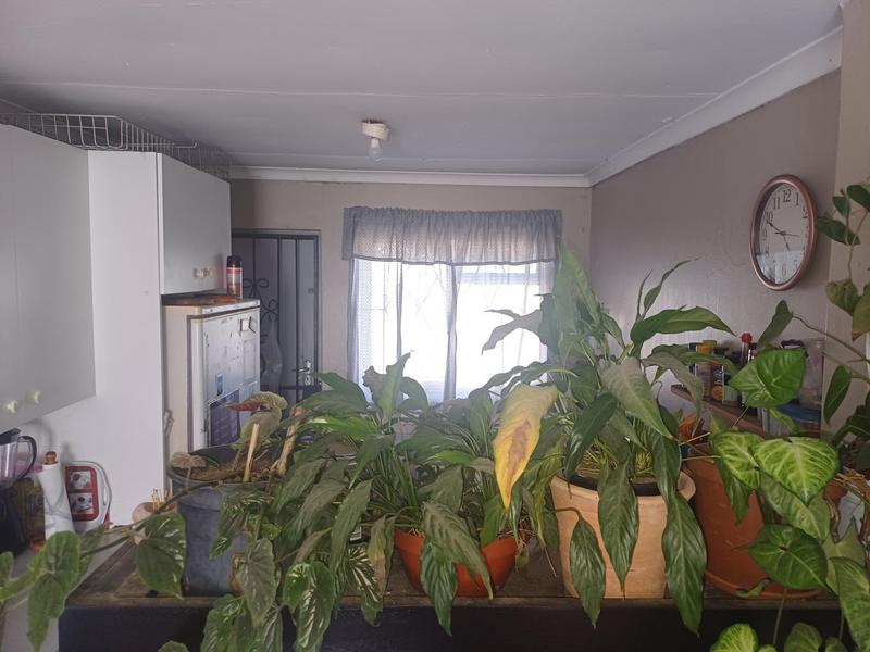 2 Bedroom Property for Sale in Grassy Park Western Cape